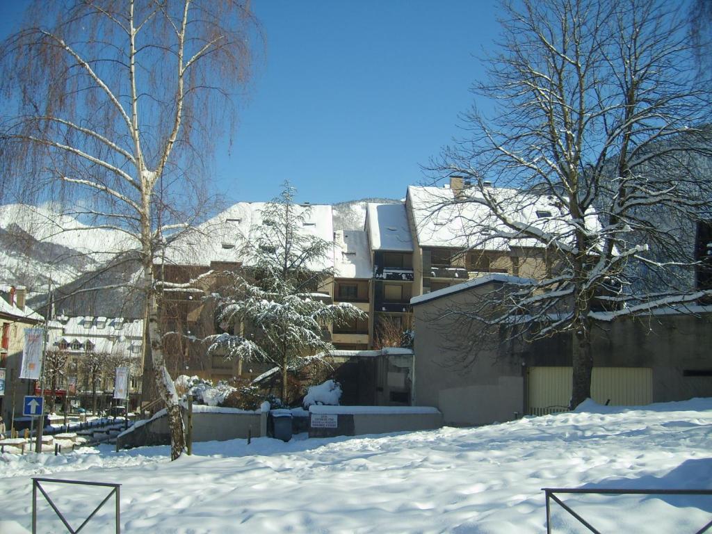 Résidence Terrasses d'Etigny Bagnères-de-Luchon Exterior foto